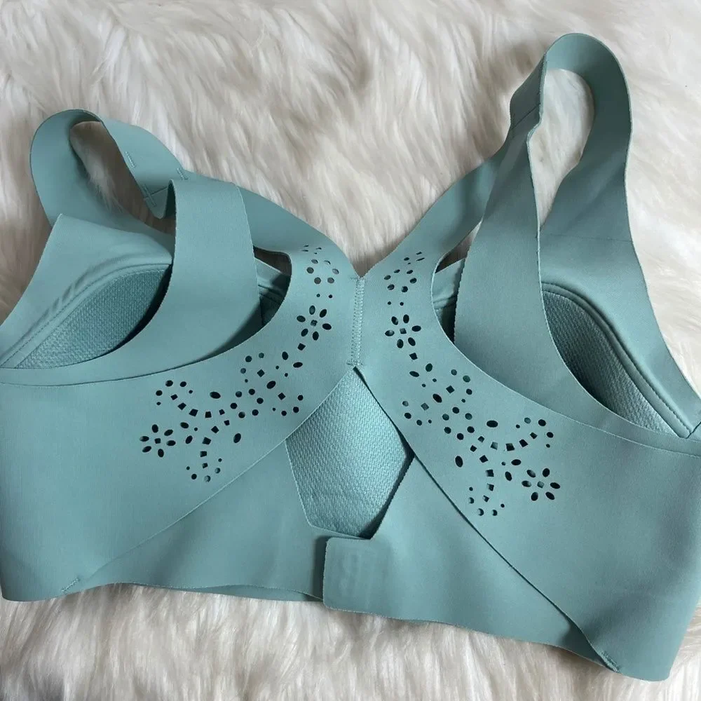 Victoria Sport Turquoise Molded Sport Bra Sz 32B‎